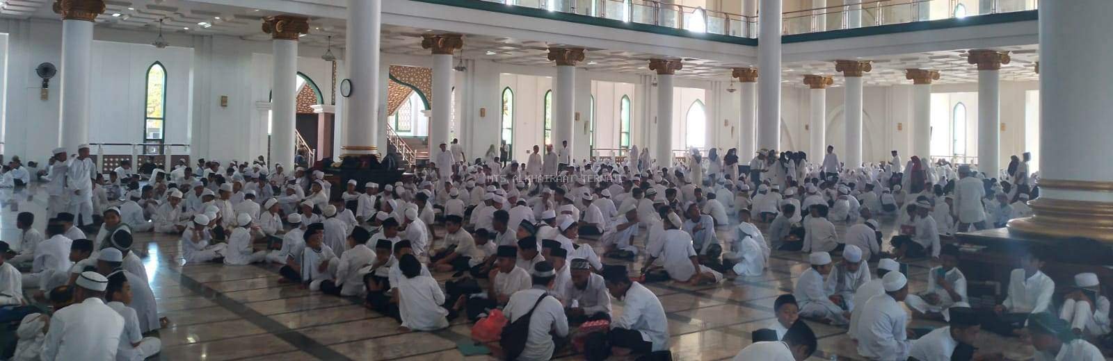 Kota Ternate Menghafal Al-Qur’an Sambut Hari Santri Nasional Melibatkan 1.800 Siswa